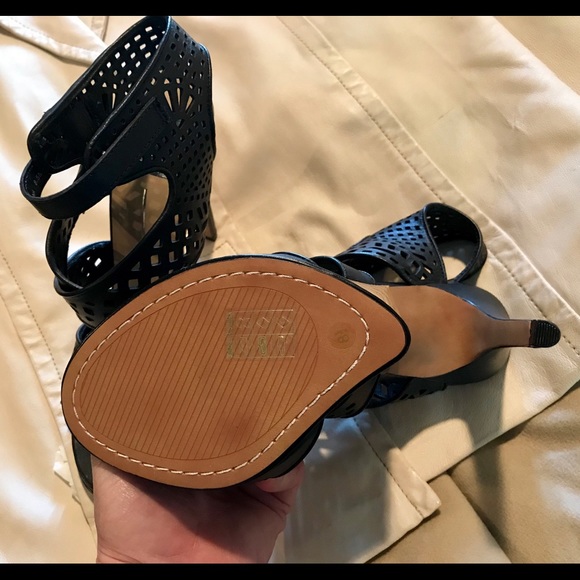 Dolce Vita Heels (Near Mint Condition) - Picture 3 of 7